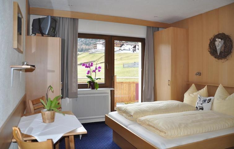 Haus Leo Appartement Sölden Kamer foto